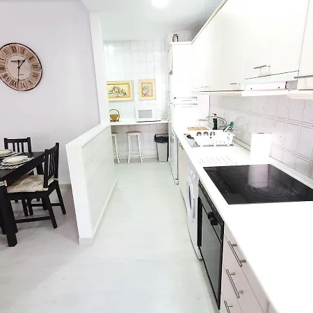 Apartamento Estupendo Apartamento Cerca De La Playa Del Ancla *